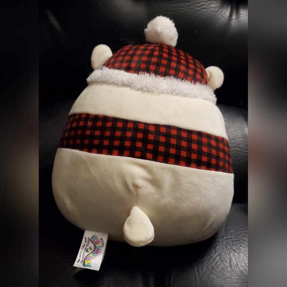 Squishmallow Brooke Polar Bear Christmas Exclusive with Hat and Scarf - Picture 7 of 7